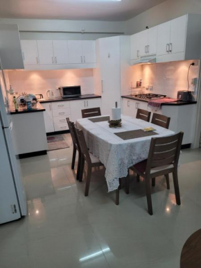 Meadroad homestay Tours &Transfe